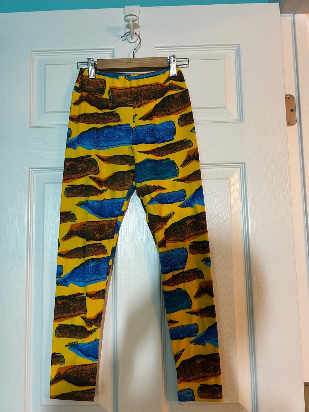 LuLaRoe Sperm Whale Pattern Leggings- Tween Size